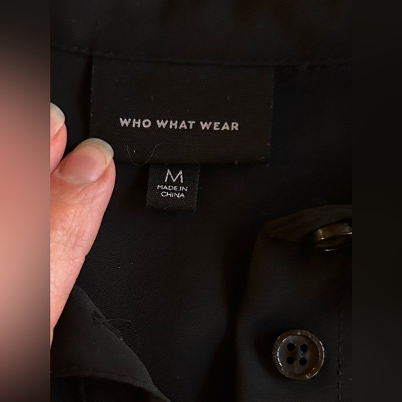 Who what where black sz M button down blouse, top, ruffle sleeves, sexy, chic - Picture 5 of 6